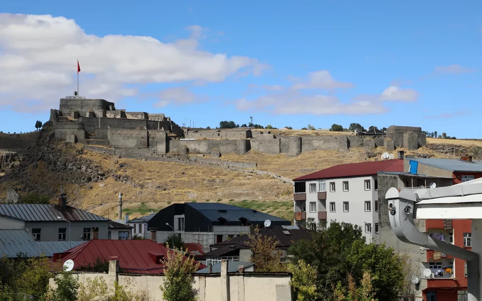 Kars Castle above the city in eastern Türkiye