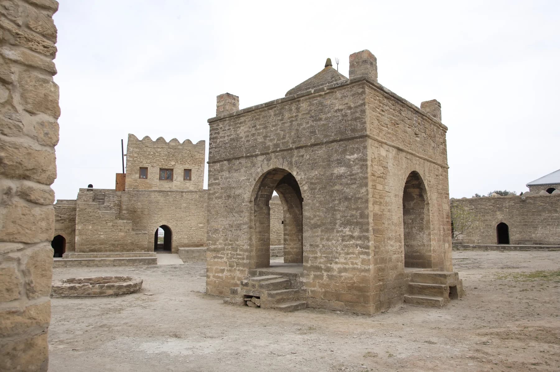 Stone pavilion and courtyard of Ateshgah Fire Temple